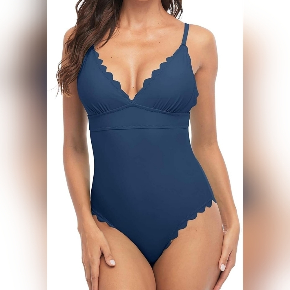 Women High Cut One Piece Swimsuit Scalloped Padded Swimwear Backless Bathingsuit